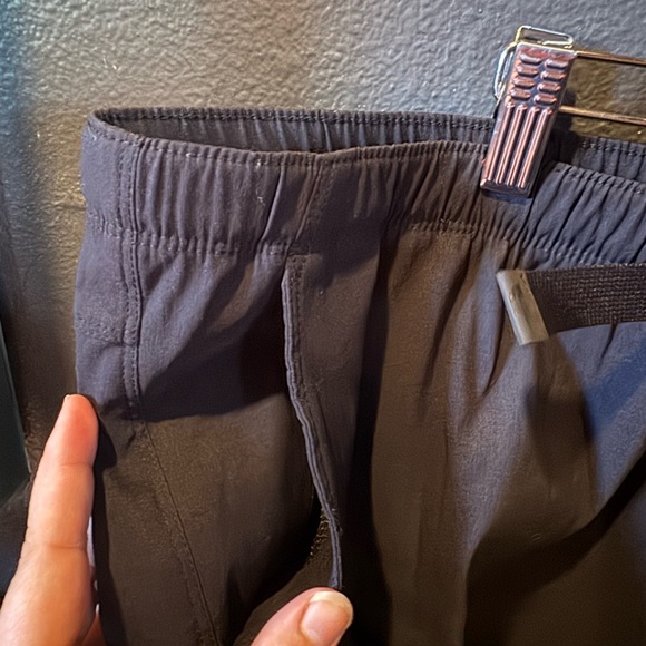 The North Face Class V Pathfinder Black Women's Athletic Shorts NWT - Picture 3 of 6